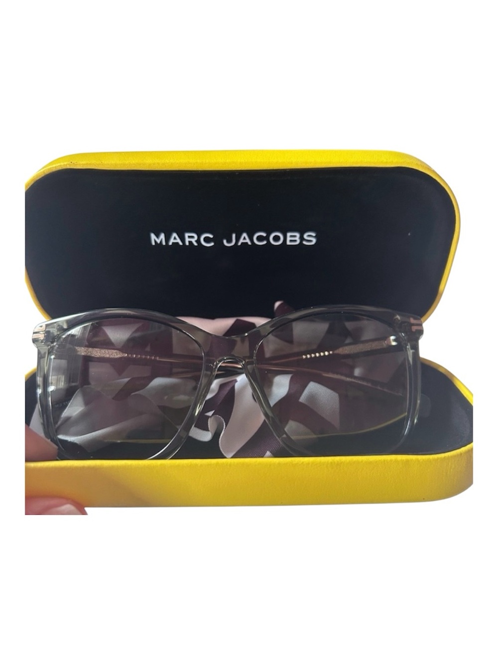 Marc Jacobs MARC 458/S Transparent Grey Square Sunglasses EUC Case & Lens Cloth - Picture 4 of 4
